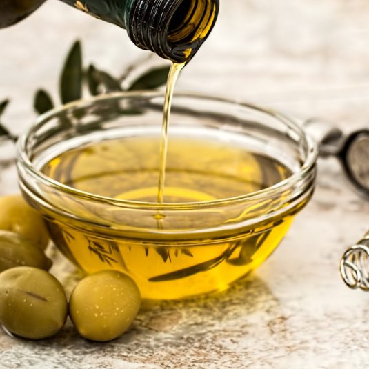 Boire de l'huile d'olive