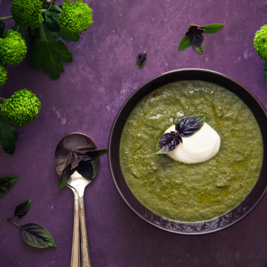Avec peu d'ingrédients, cette soupe reste une recette traditionnelle religieuse